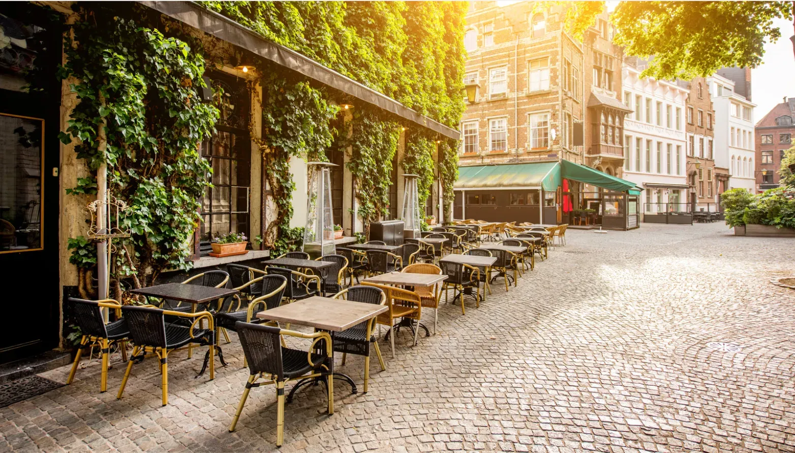 Restaurant view